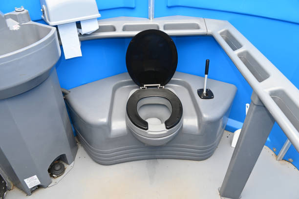 Portable Toilet Options We Offer in Saraland, AL