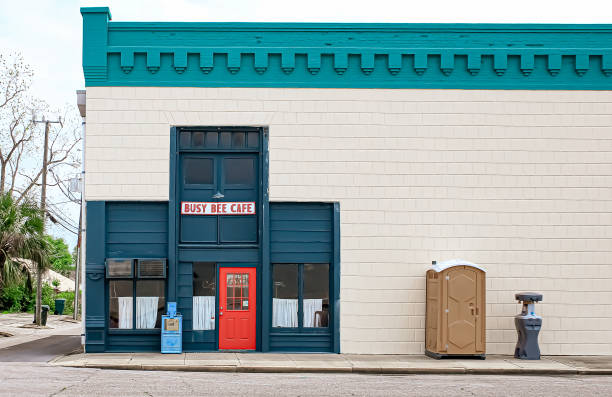Best Luxury portable toilet rental  in Sarand, AL